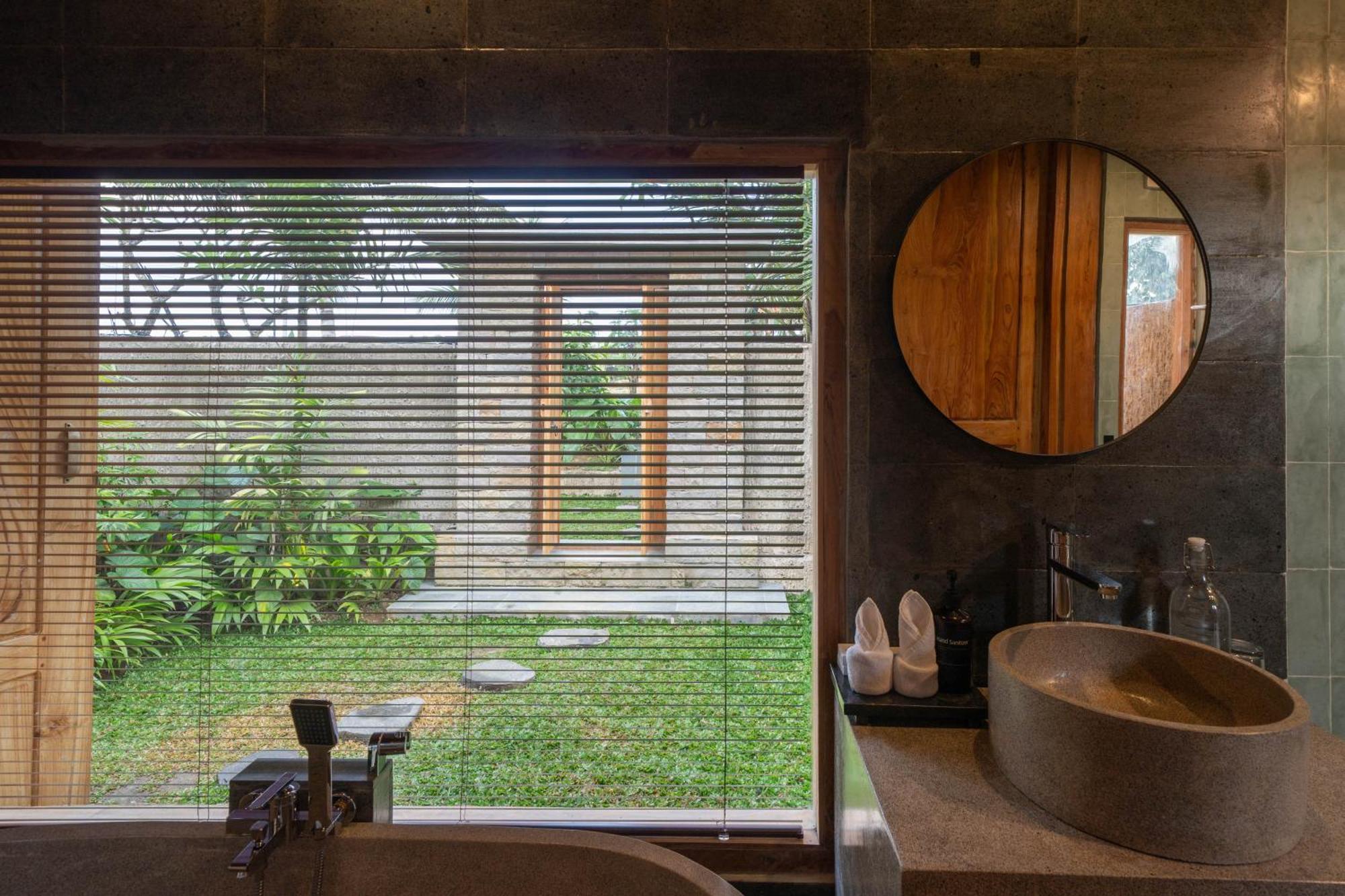 Kini Sebatu Bed and Breakfast Tampaksiring Buitenkant foto